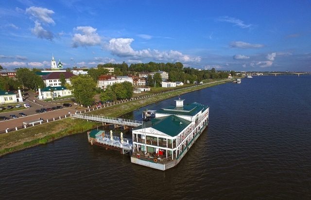 Ресторанчик на плаву
