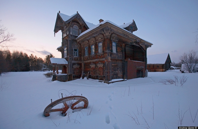 Терем в костромских лесах