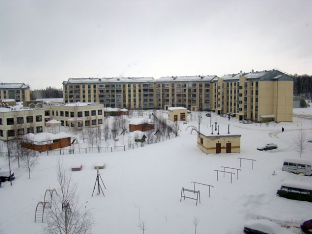 В большом городе маленький городок